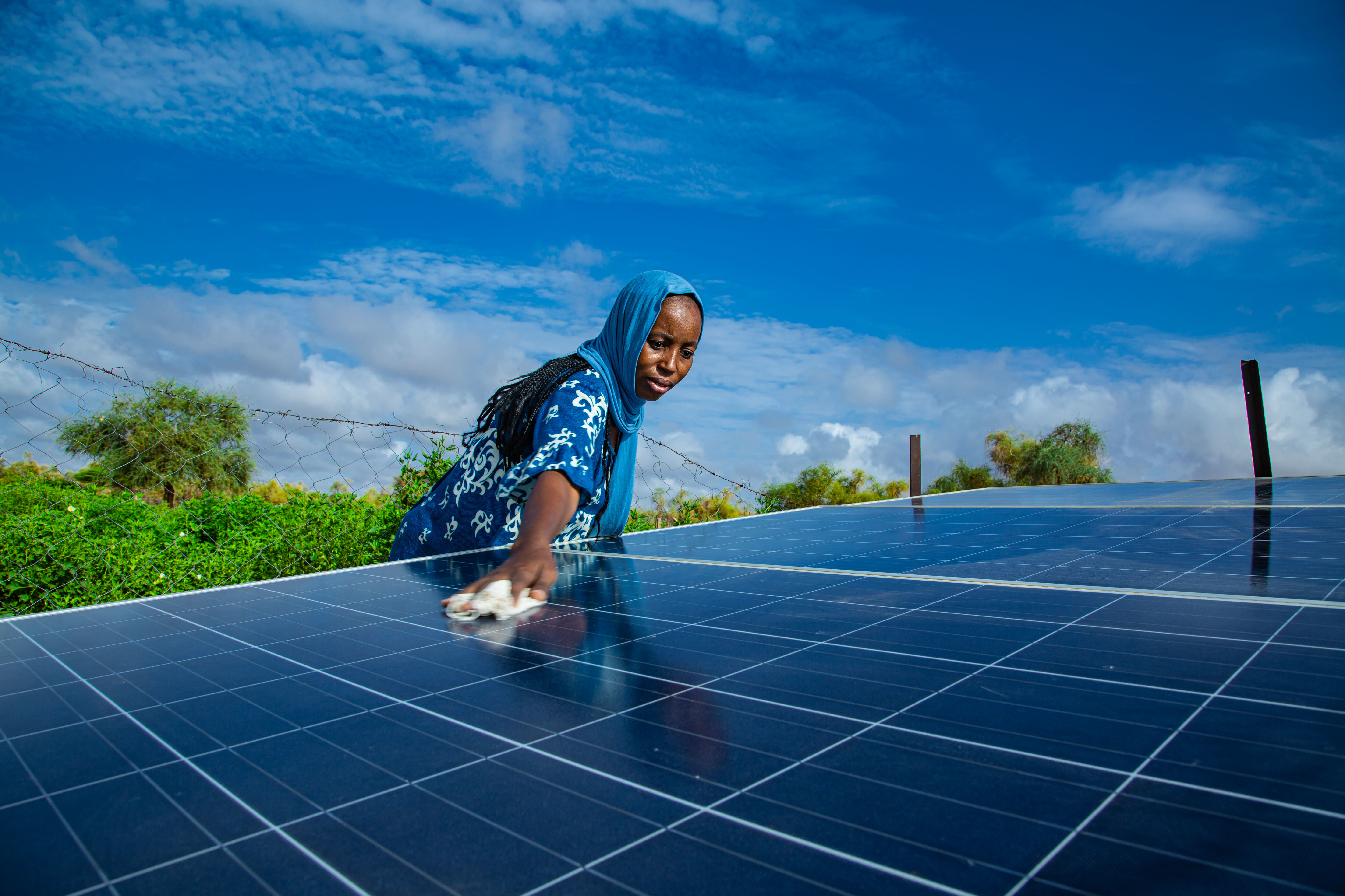 100% RENEWABLE ENERGY AND POVERTY ERADICATION IN TANZANIA