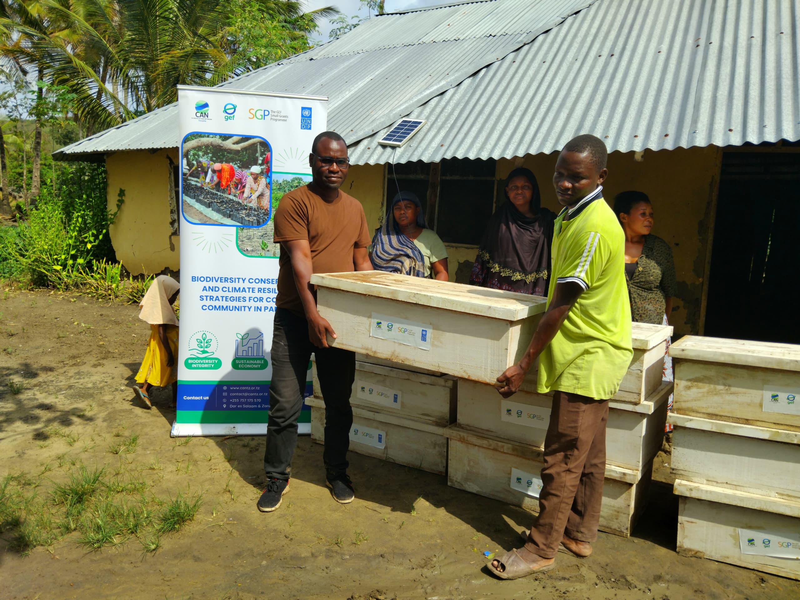 Promoting Tanzania's Forest Biodiversity through Beekeeping